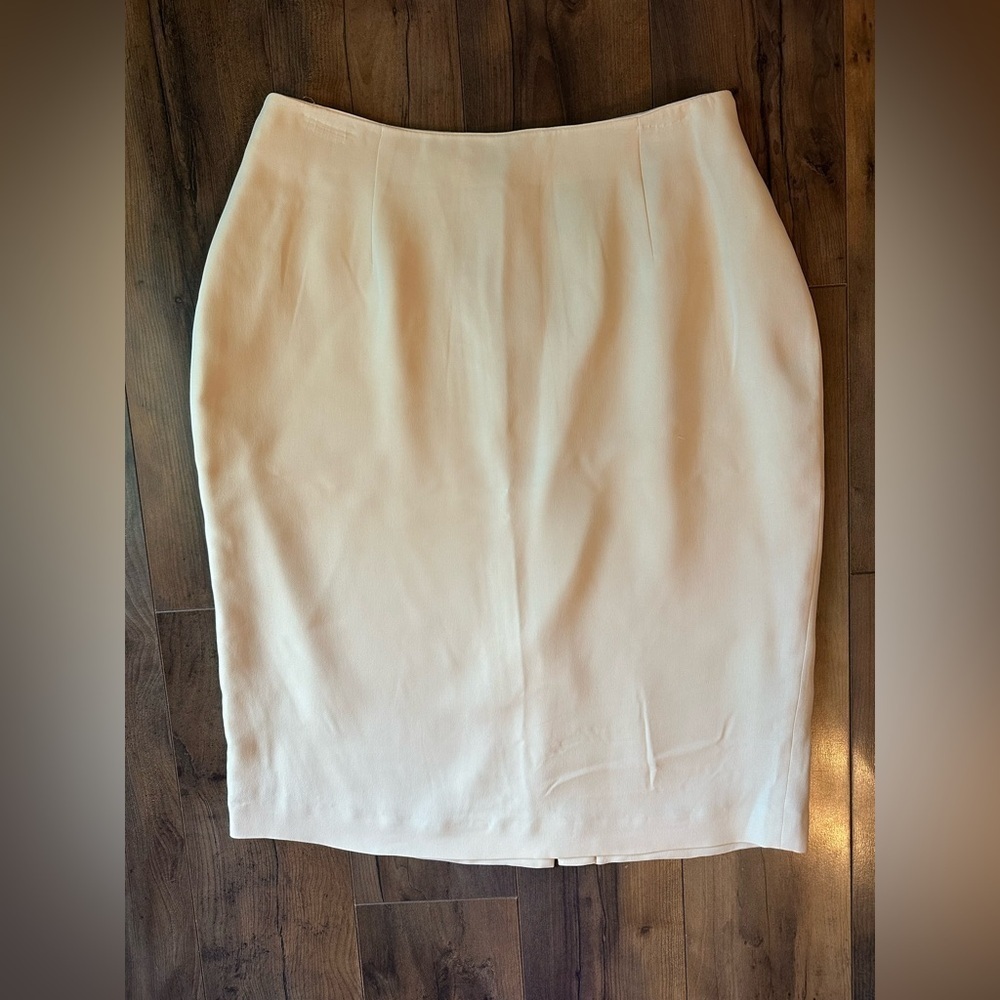Kate Hill for Lord & Taylor 100% Silk Skirt | Size 12 | Ivory / Cream | Pencil